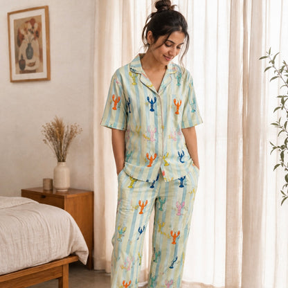 Women's Lobster Lounge 1 Half Sleeve Pyjama Set