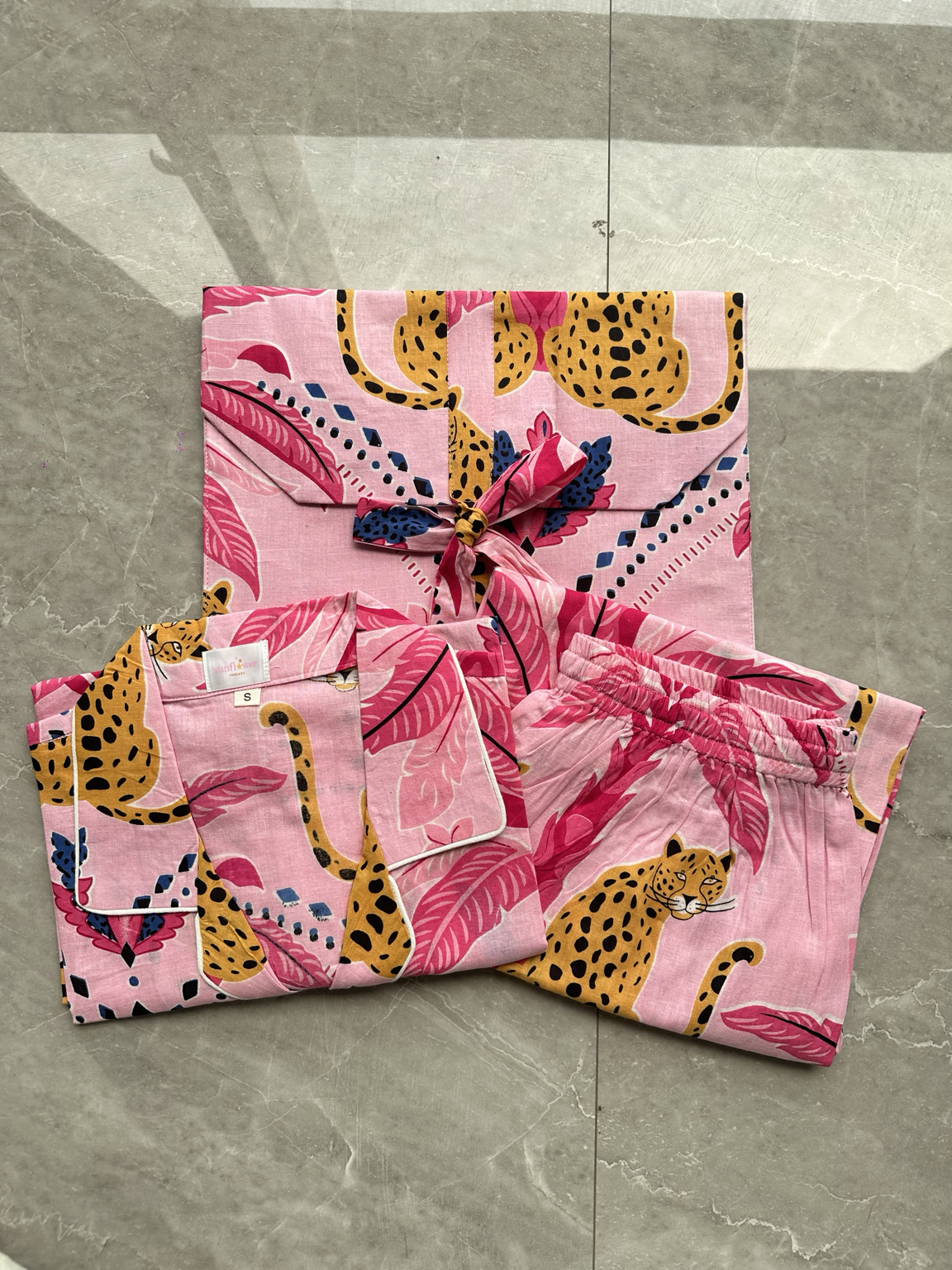 Women's Pink Safari Bloom Half Sleeve Pyjama Set